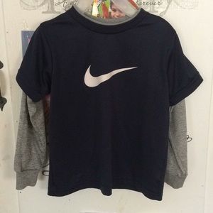 Boys size 4 dry fit Nike shirt